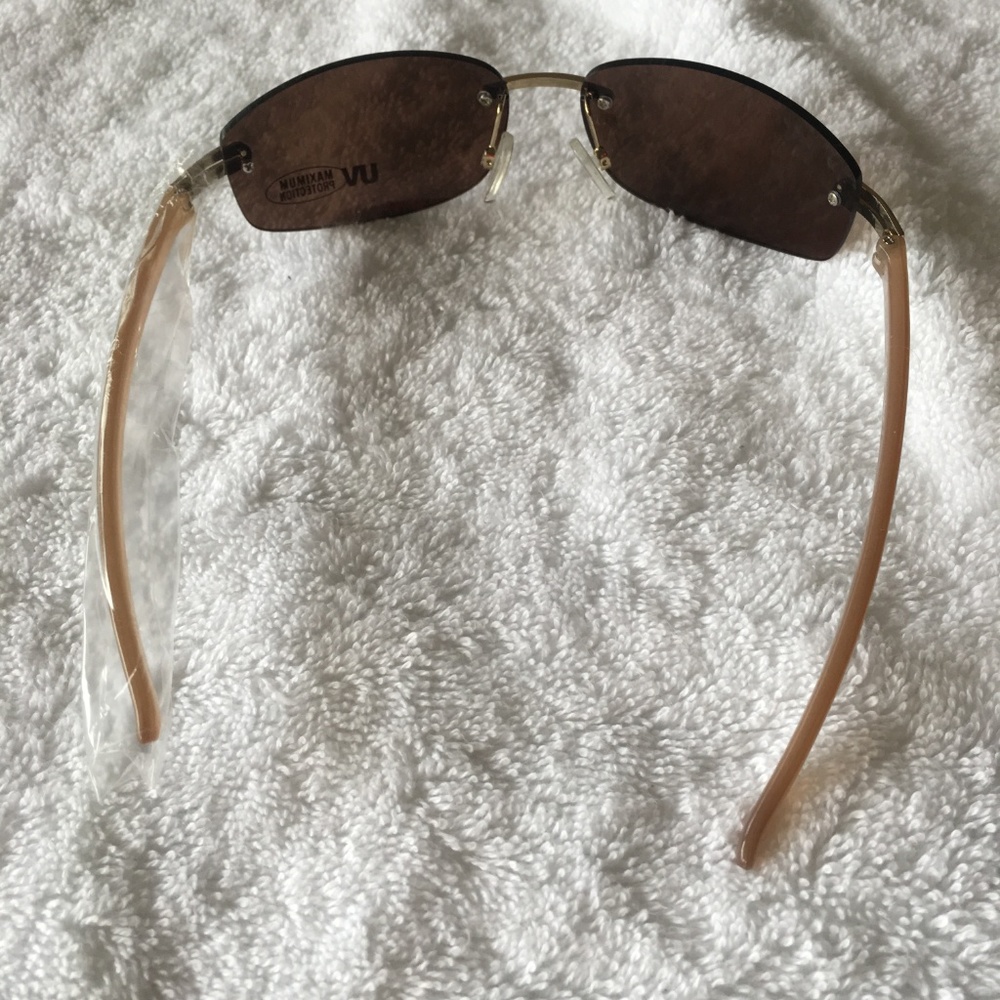 Sunglasses - Picture 6 of 6